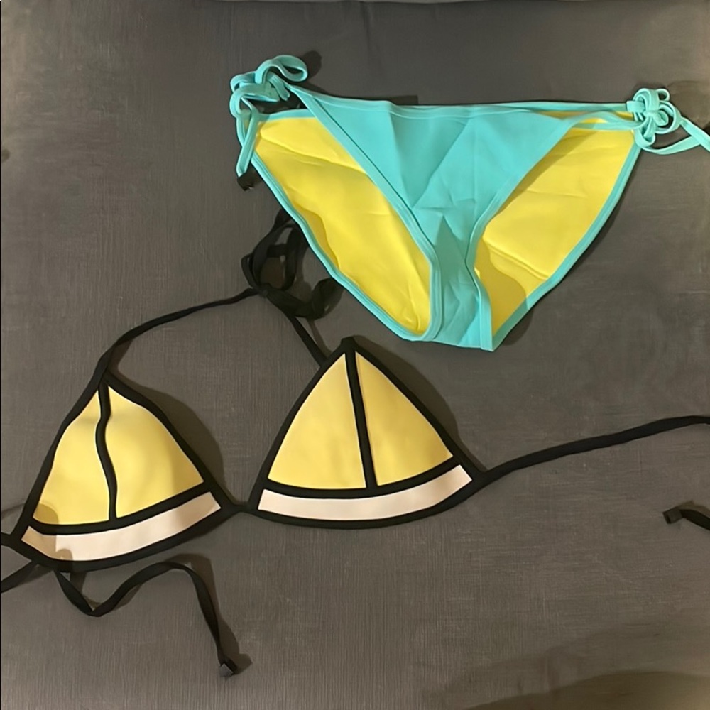 Triangl Bikini